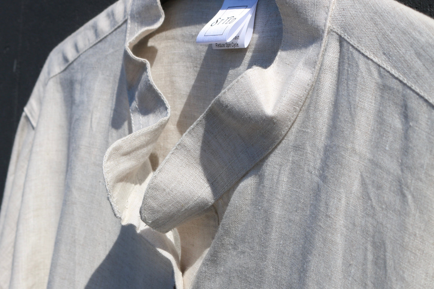close up collar of Linen Shirt for Men grandpa shirt